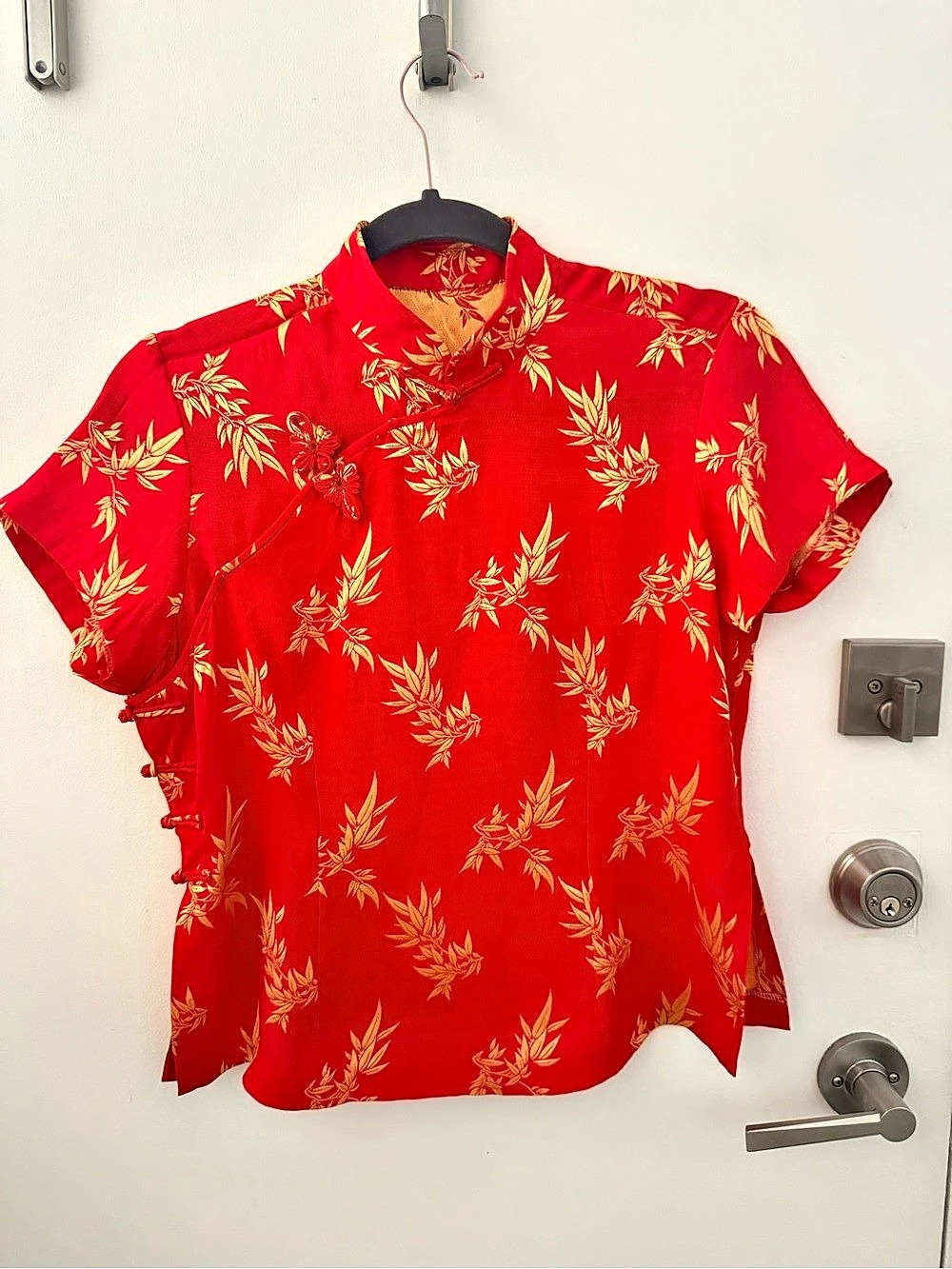 Quipao Red Floral Frog Closure Shirt